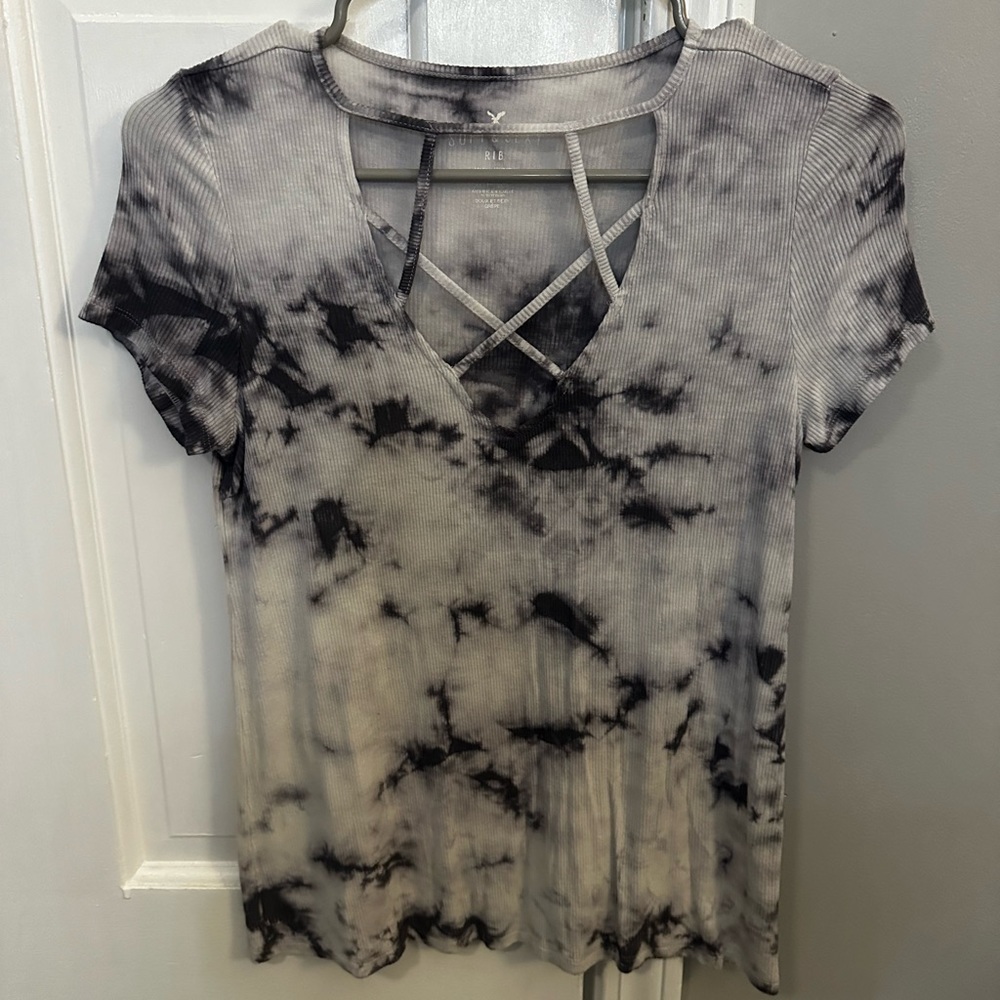 American Eagle Soft & Sexy Tee with Criss Cross front Marble color Size XS